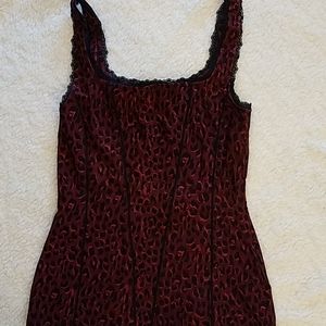 White house black market tank